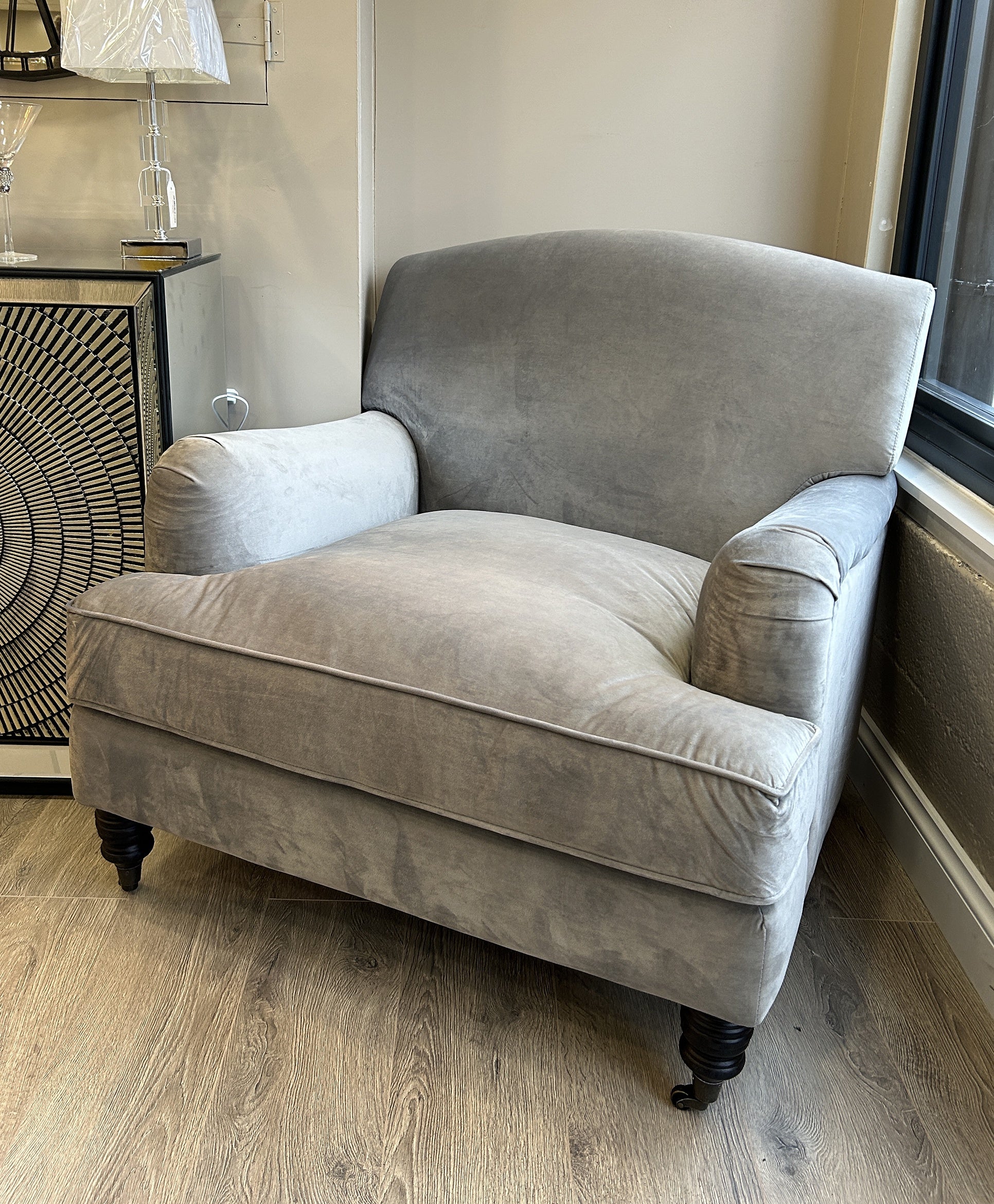 Dove 2024 grey armchair