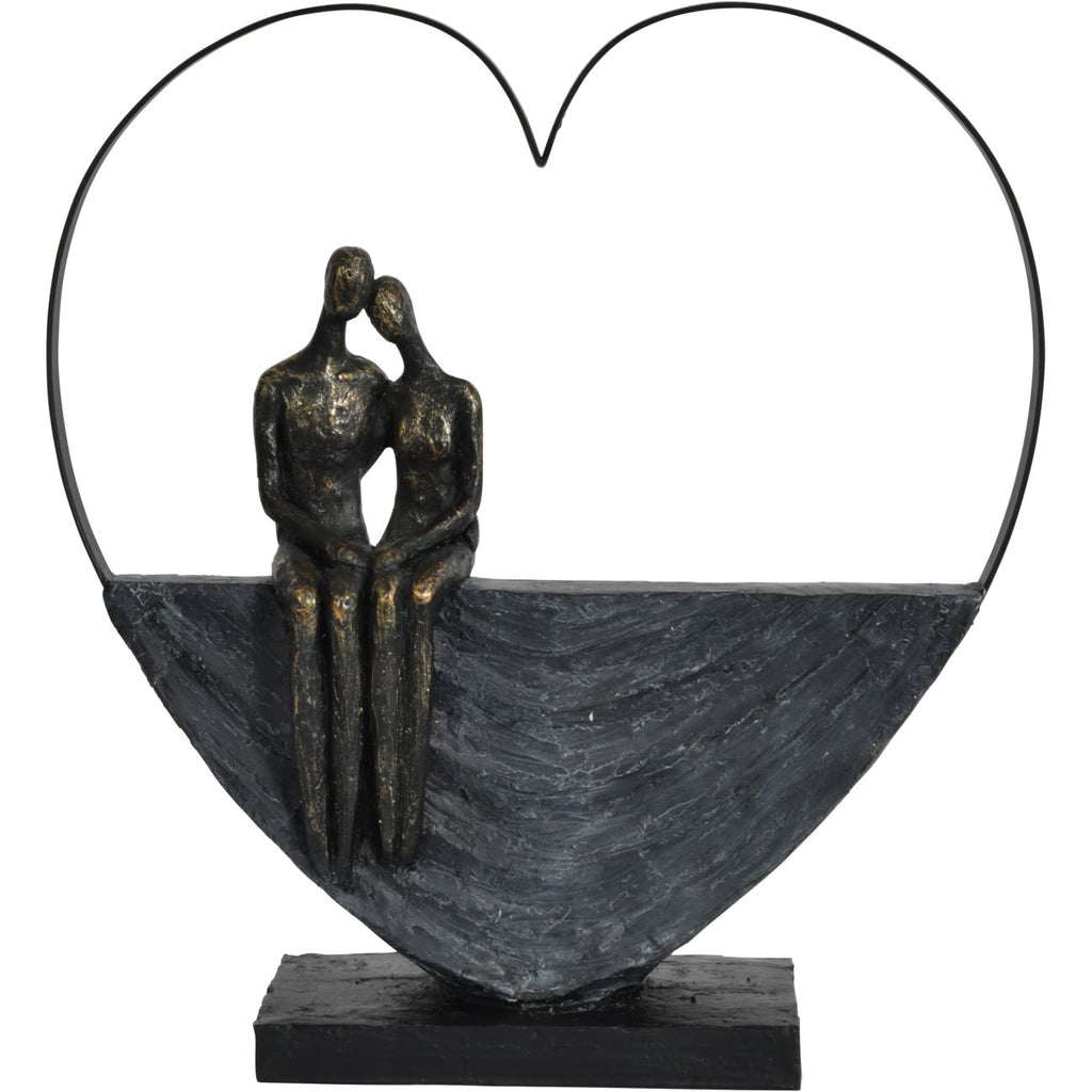 Couple inside Heart Scuplture